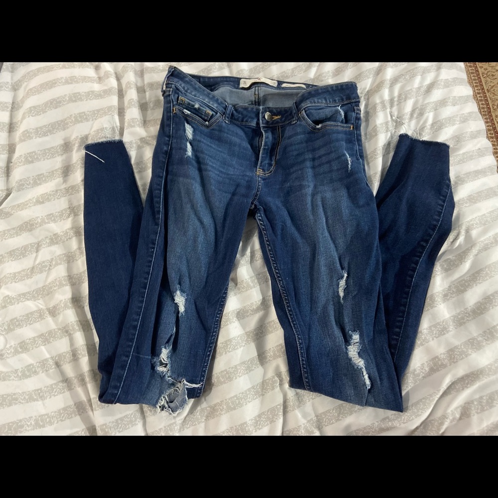 Hollister distressed